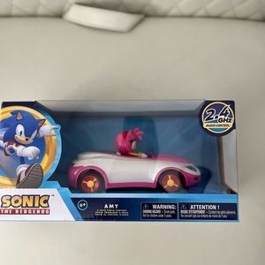 Sonic the Hedgehog Amy 2.4 GHZ Radio Controlled Car Toy Pink Team Racing NIB